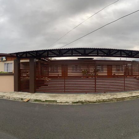 Apartamentos Maily La Fortuna Exterior photo